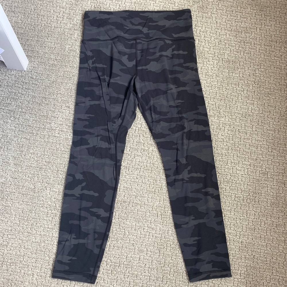 Elation camo 7/8 tight leggings